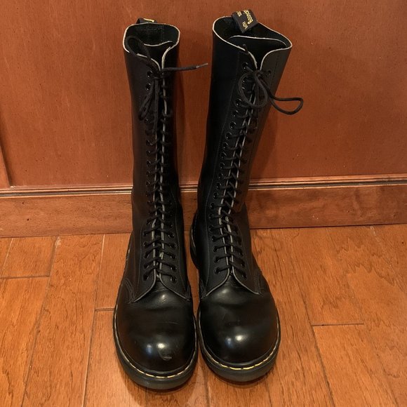 Dr. Martens Other - Dr. Martens 1942 20 Eye Boots Made in England 10UK
